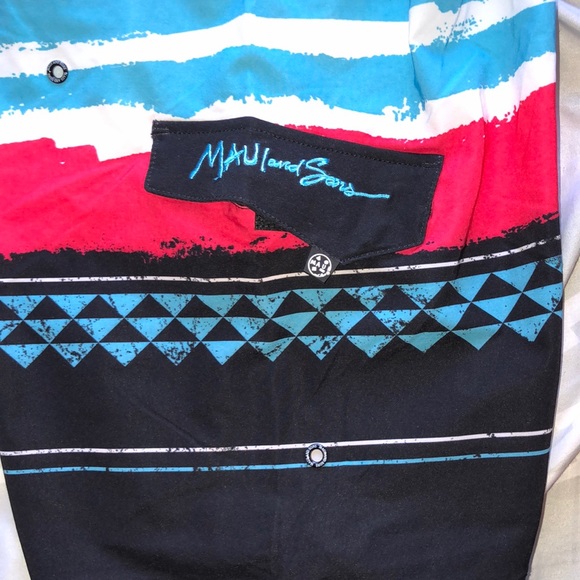 NWT🔥Maui And Sons Swim Trunks - Picture 2 of 8